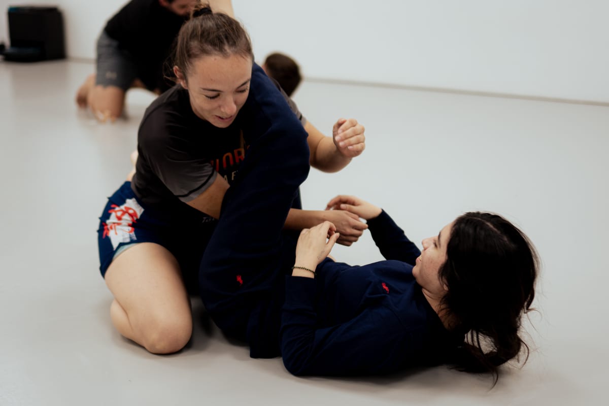 Beginner training Brazilian Jiu-Jitsu at Mallorca BJJ