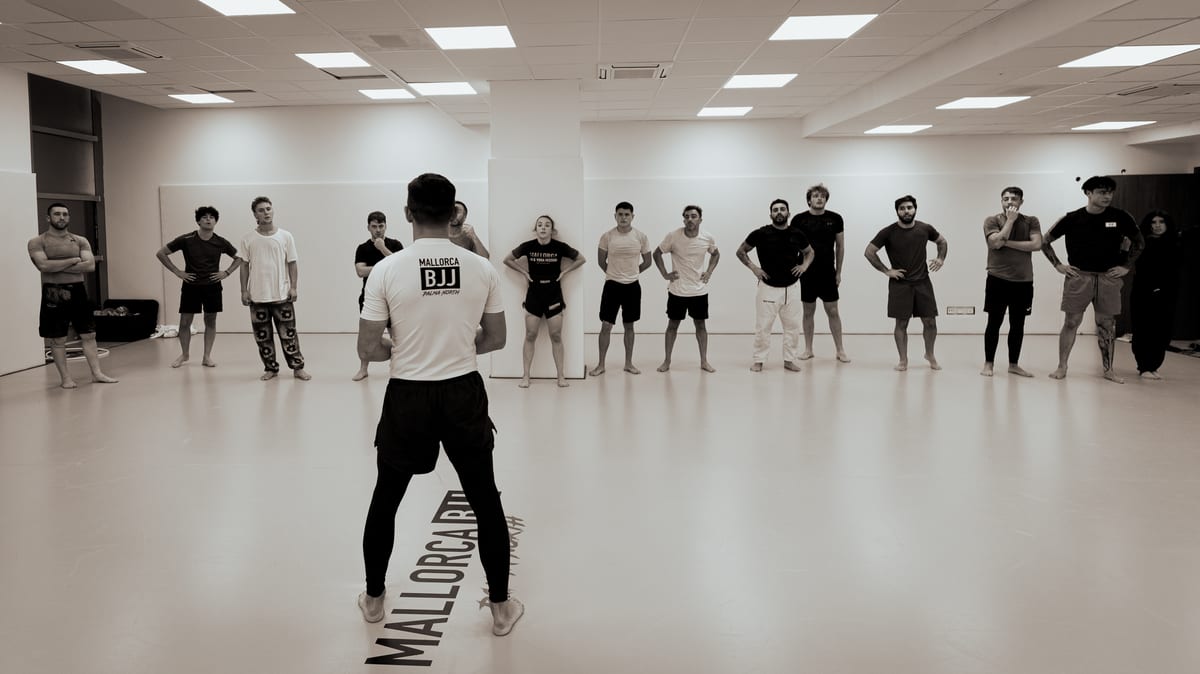Professor Julian teaching a beginners class